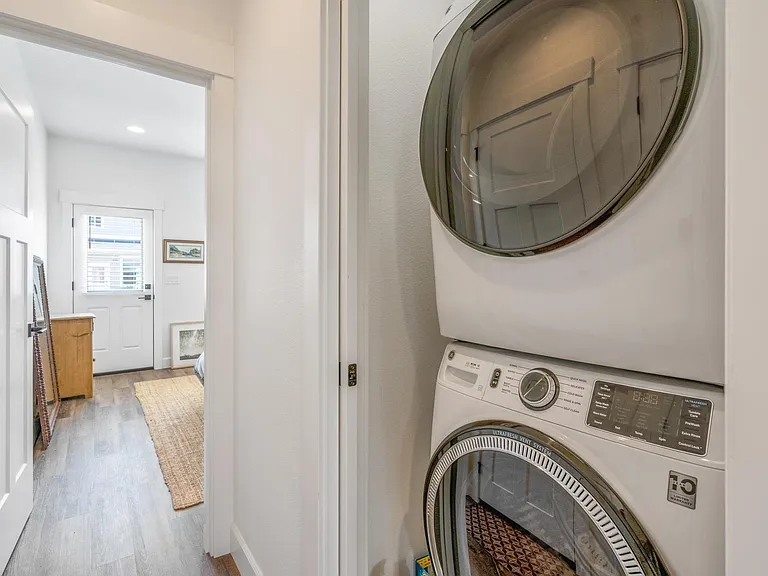 3598 NE Jacob St — Photo 11