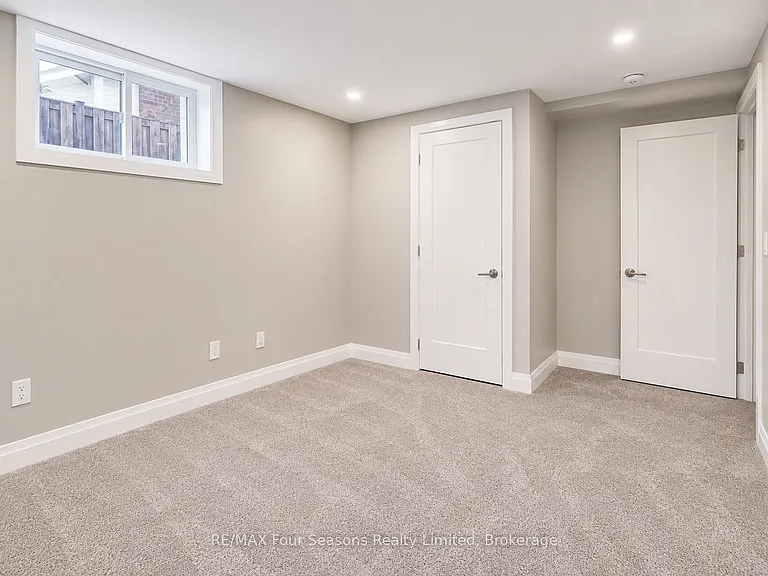 23 Camille Ct — Photo 15