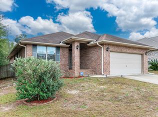 305 Gauntlet Dr, Crestview, FL 32539