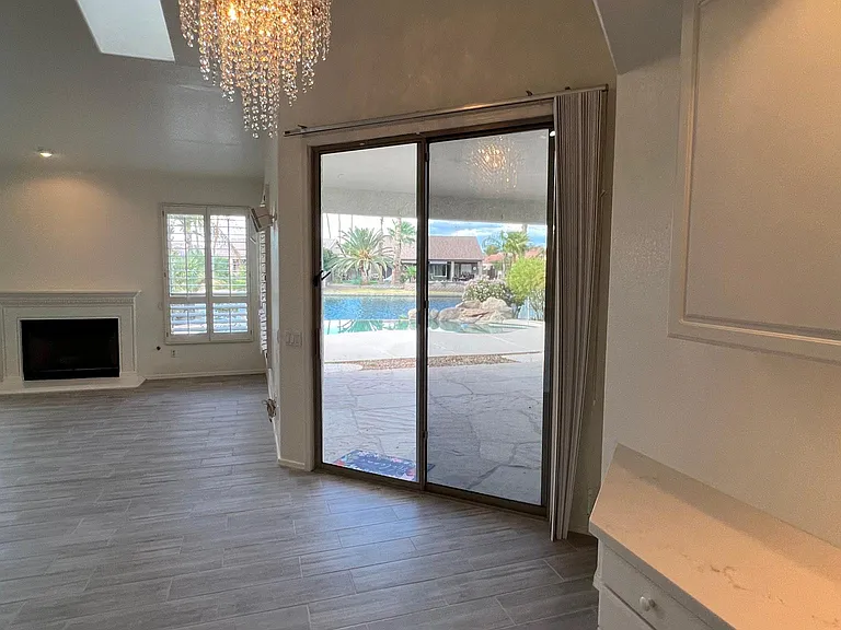 814 W Beechnut Dr — Photo 13