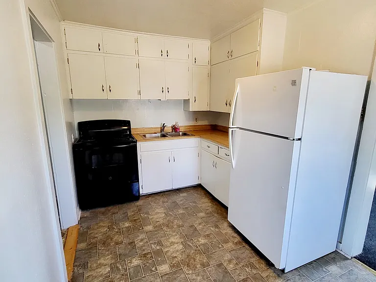 1205 S Lancaster St — Photo 9
