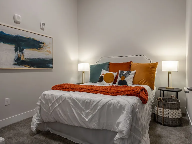 Ogden Apartments — Photo 11