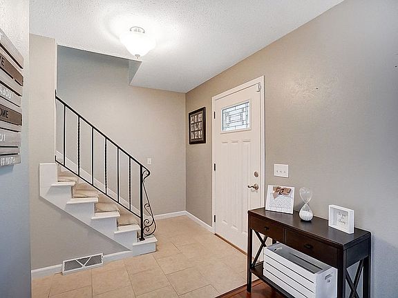 3rd image of 6024 Brainard Dr