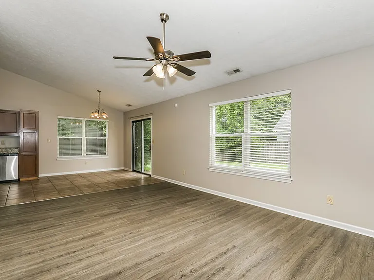 5631 Nodlehs Ct — Photo 3