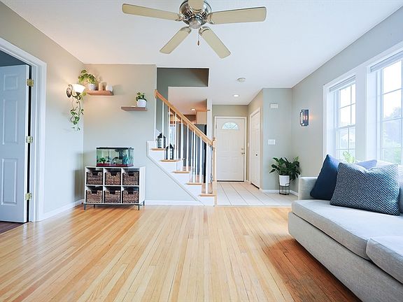 4th image of 66 Newbury Ave
