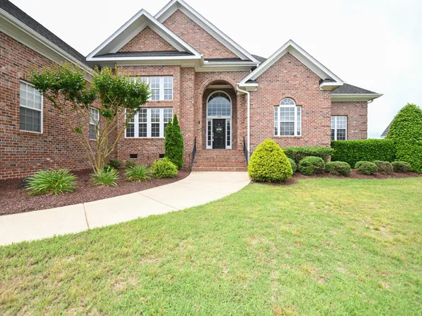 192 Balmoral St, Clayton, NC 27520