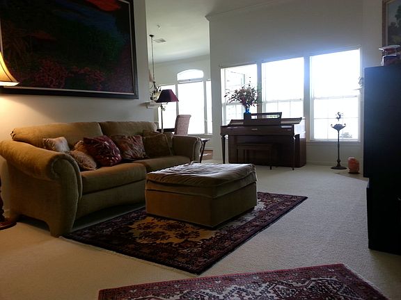 3rd image of 205 Kings Crossing Cir APT 3B