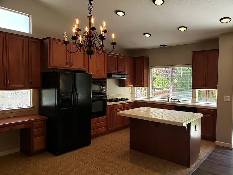 7251 Noah Ct — Photo 6