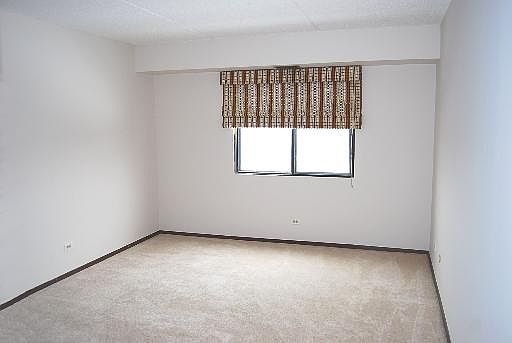 5th image of 350 Plum Creek Dr APT 310