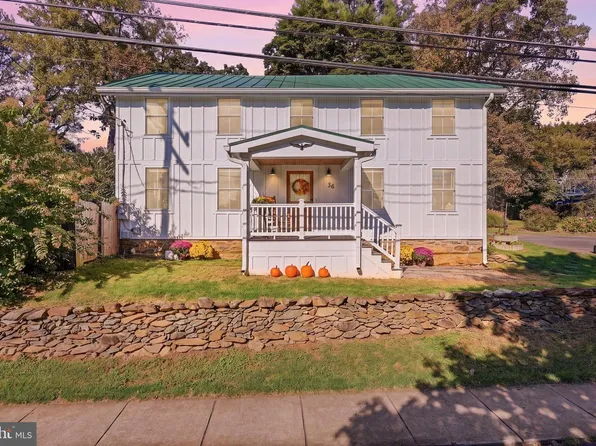 36 Main St, Round Hill, VA 20141
