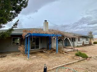 8170 Coyote Trl, Oak Hills, CA 92344