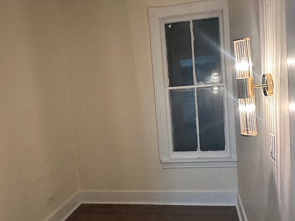 2nd image of 524-26 S Midler Ave S