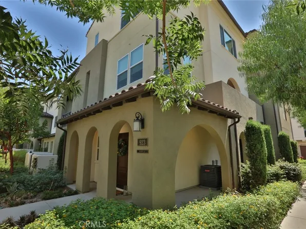 923 E Weaver Ln, Anaheim, CA 92802