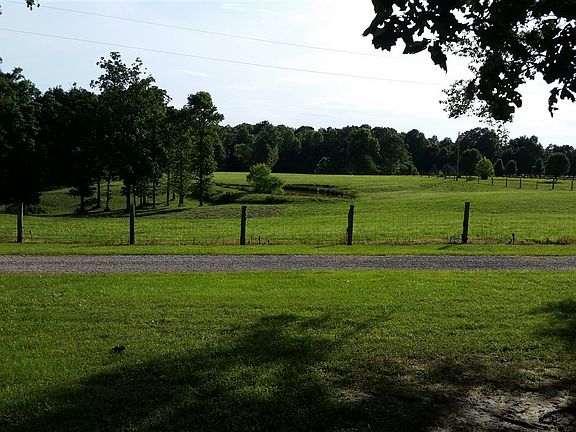 3rd image of 775 Saint Clair Cemetery Ln