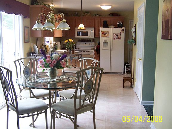 Bright & Open kitchen