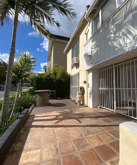 10625 Kinnard Ave #10625 — Photo 11