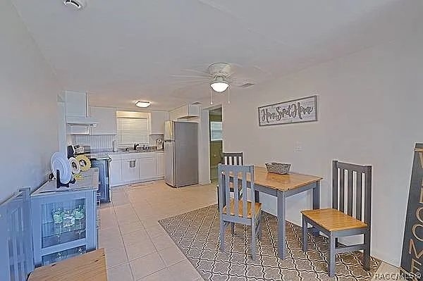 426 Ella Ave — Photo 9