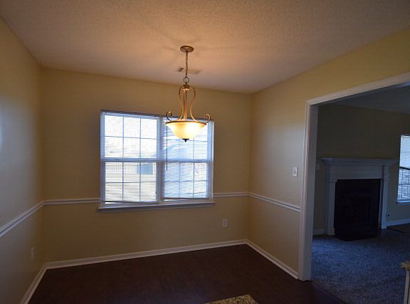 5th image of 3466 Essex Pl