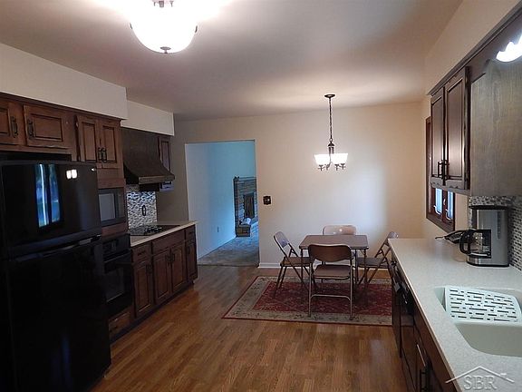 3rd image of 6251 Thistle Dr