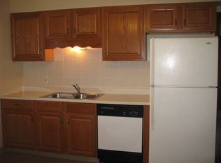 2356 Westmoor Rd, Rocky River, OH 44116