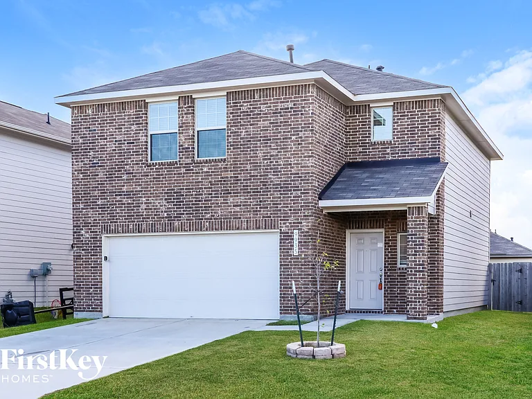 9935 Yanet Grove Ln — Photo 2