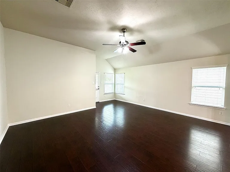 3514 Lilac Ranch Dr — Photo 5