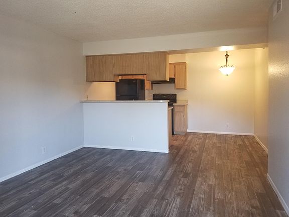 3rd image of 3001 N 36th St APT 108