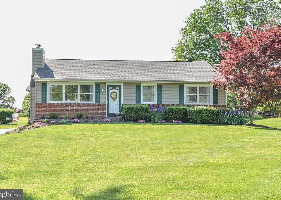 1st image of 3472 Dorothy Dr