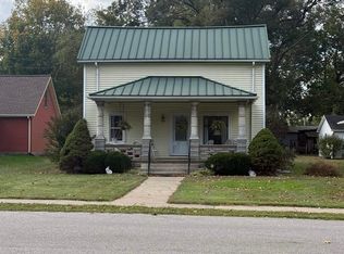 1107 Main St, New Harmony, IN 47631