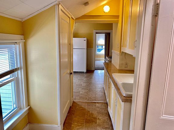 5th image of 6 W Weir St #2R