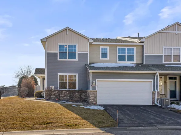 1650 White Pine Way Unit E, Carver, MN 55315