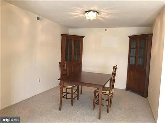 4th image of 15101 Interlachen Dr #1-515