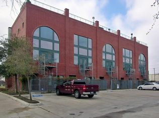 825 W Daggett Ave, Fort Worth, TX 76104