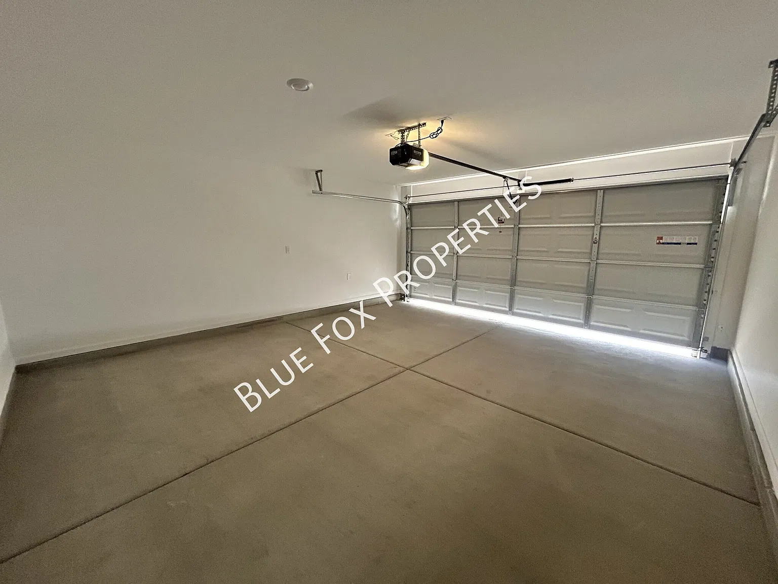 22115 E Arcus Pl — Photo 3