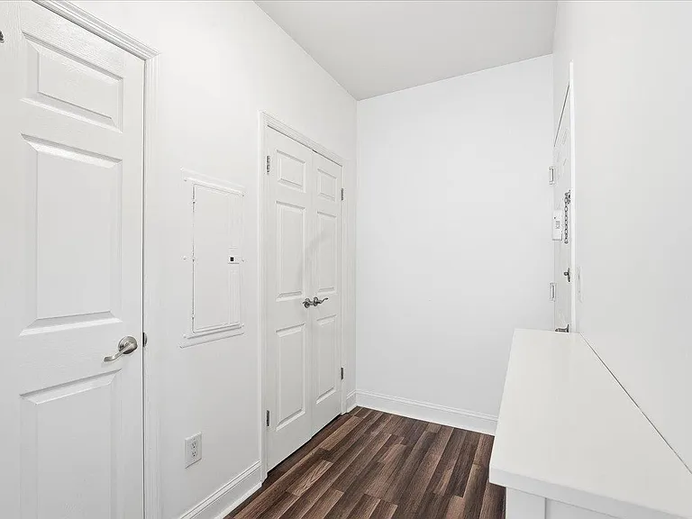318 54th St #1B — Photo 4