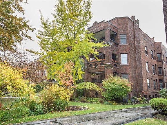 3rd image of 2661 Euclid Heights Blvd APT 2