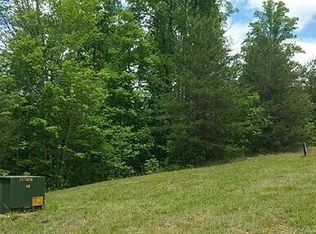 68 Wards Pond Way, Toccoa, GA 30577