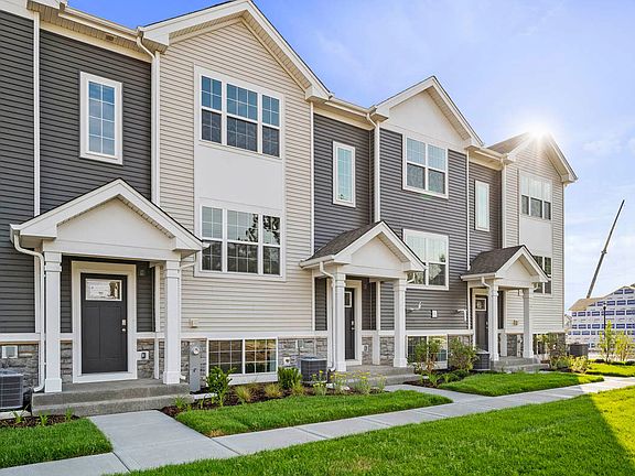 2nd image of 879 Briar Glen Ct