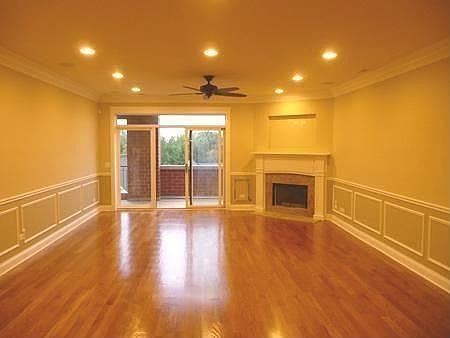 2nd image of 2904 W Belmont Ave Unit 402