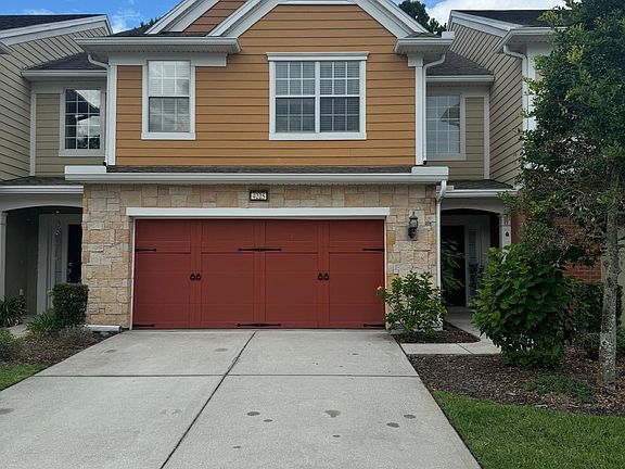 3rd image of 4225 CLYBOURNE Lane