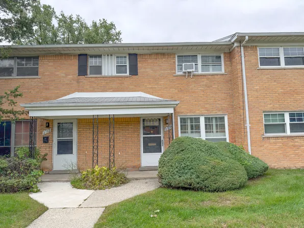 2708 W Thirteen Mile Rd, Royal Oak, MI 48073