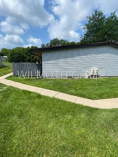2000 Indianapolis Road Photo 1