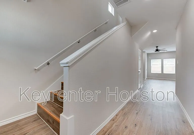 8203 Woodlyn Rd #C — Photo 35