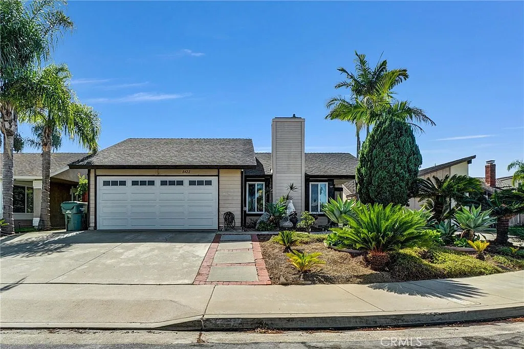 4 bed, 1486 sqft, $4,600 — Photo 1
