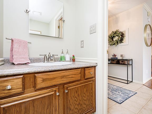 5th image of 7029 Sea Oats Ln