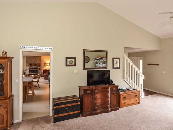 5th image of 5823 Wild Cherry Dr