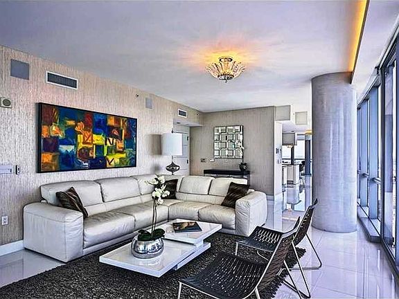 3rd image of 17121 Collins Ave APT 3208