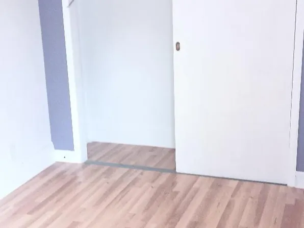 461 8th Ave APT 2, Troy, NY 12182