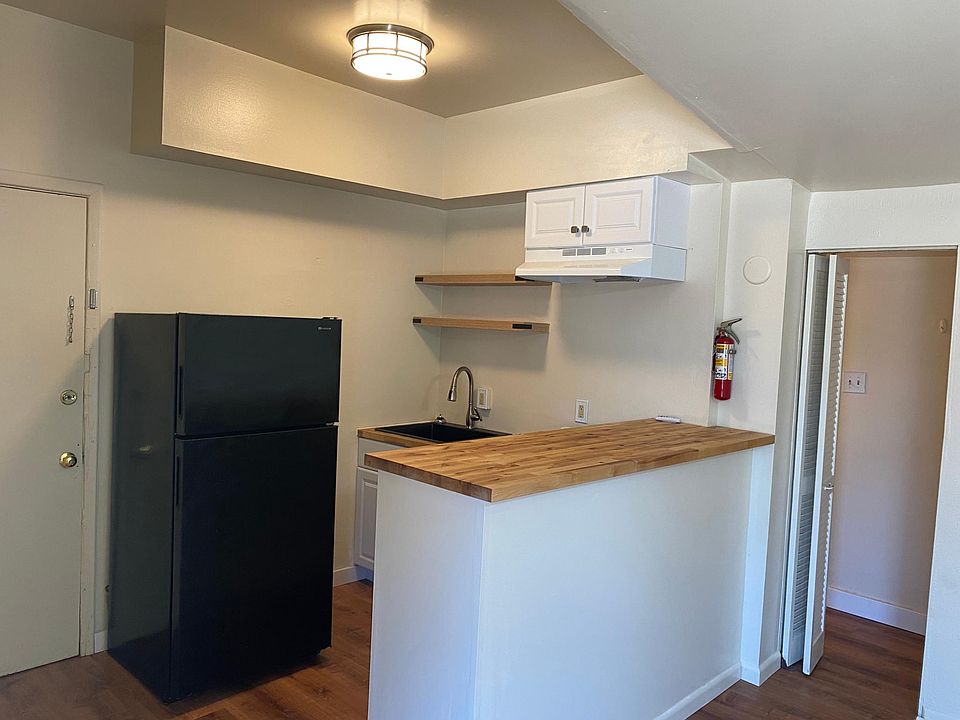 2nd image of 300 Amber St APT 2