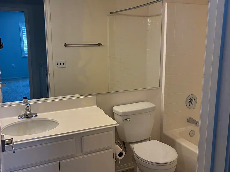 2040 Freesia Ave — Photo 8